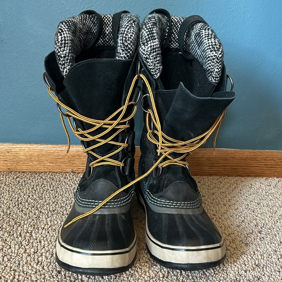 Sorel Joan of arc Winter Boots - Picture 2 of 7